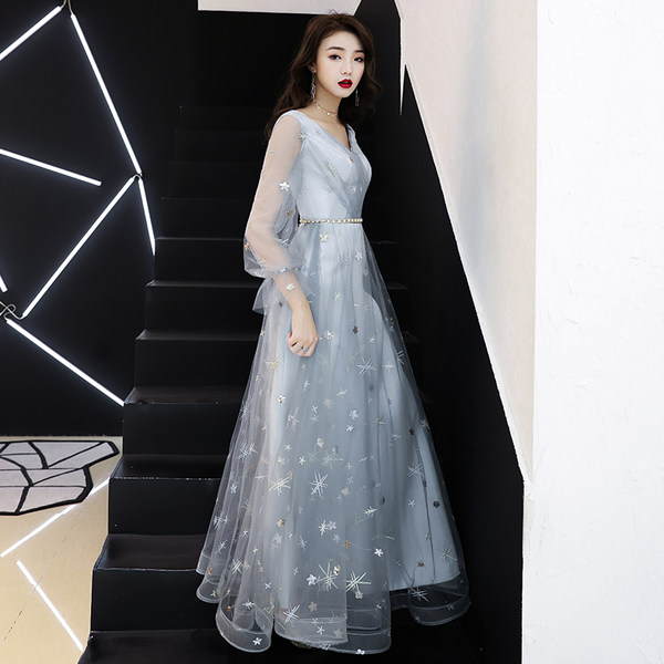 ชุดราตรี ชุดราตรีสวยหรู แบบ ทันสมัย Evening dress