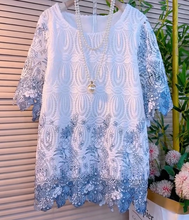 เสื้อลูกไม้ size ใหญ่ เสื้อลูกไม้ ผู้ใหญ่ สีขาว ตัดน้ำเงิน แบบสวย ใส่แบบหลวม ๆ เสื้อลูกไม้ สีขาว ใส่ออกงาน 717387