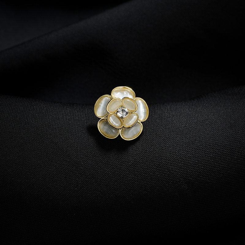 เข็มกลัด เข็มกลัดสวยๆ เข็มกลัดติดเสื้อ Brooch