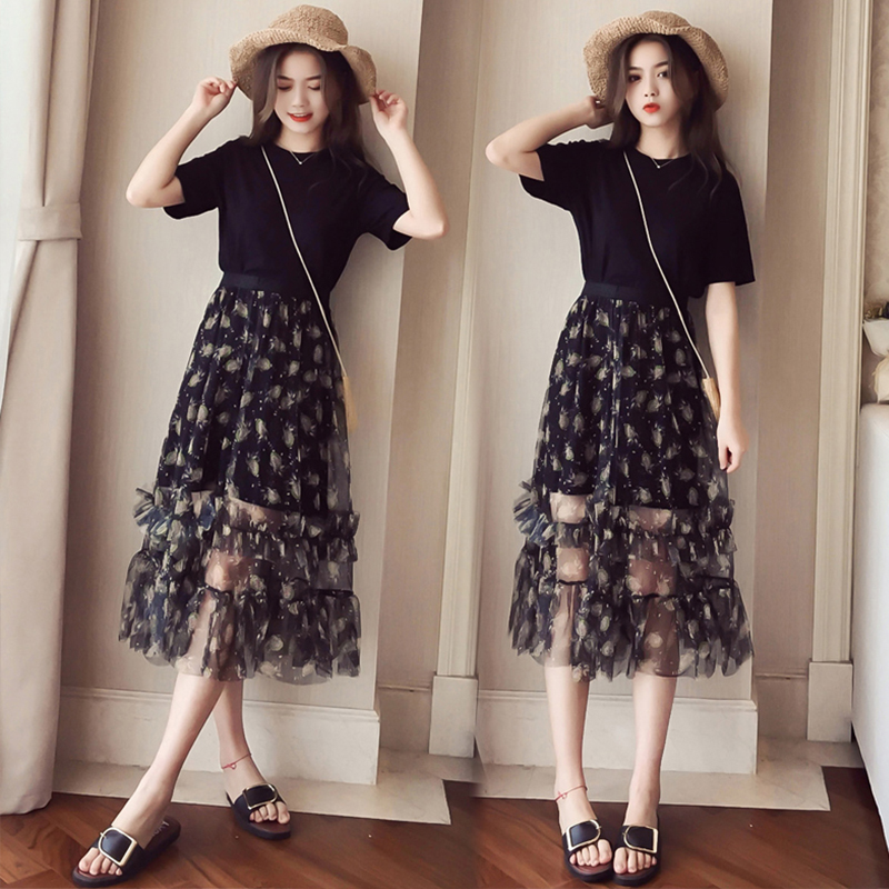 Dress4486 ชุด 2 ชิ้น เดรสยาวแขนสั้นสีดำ+กระโปรงยาวผ้ามุ้งชายระบายลายผีเสื้อสีดำ งานน่ารักใส่สวย แมทช์ได้ลงตัว