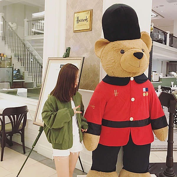 เสื้อคลุมสไตล์เกาหลี สีเขียวทหาร ทรงสวย ผ้าเนื้อด้าน ไม่มีซับใน ใส่คลุมกำลังดี เท่ๆ สีเขียวทหาร