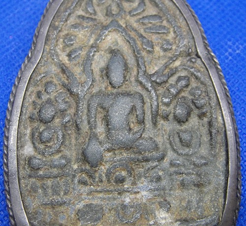 พระตรีกาย เนื้อชินเขียว