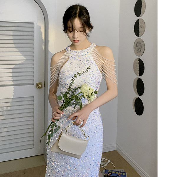 ชุดราตรี ชุดราตรีสวยหรู แบบ ทันสมัย Evening dress
