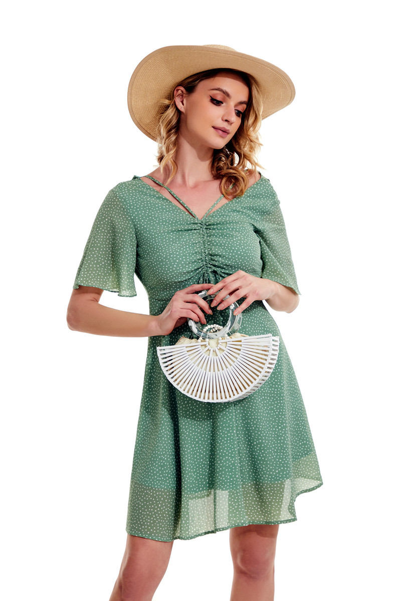 Dress4742 เดรสชีฟองลายจุดสีเขียวมิ้นท์ ทรงคอวีรูดหน้า แขนทรงปล่อย ซิปหลังใส่ง่าย มีซับในอย่างดี ผ้าเนื้อดีเกรดพรีเมียมมีน้ำหนักทิ้งตัว ทรงนี้ดูดีสวมใส่ได้ทุกโอกาส