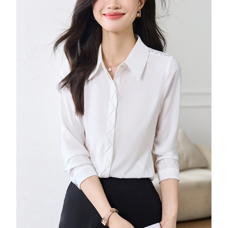 เสื้อเชิ้ตผู้หญิงแขนยาว เสื้อเชิ้ตผู้หญิงใส่ทํางาน 390 บาทต่อชิ้น ฟรีค่าจัดส่ง