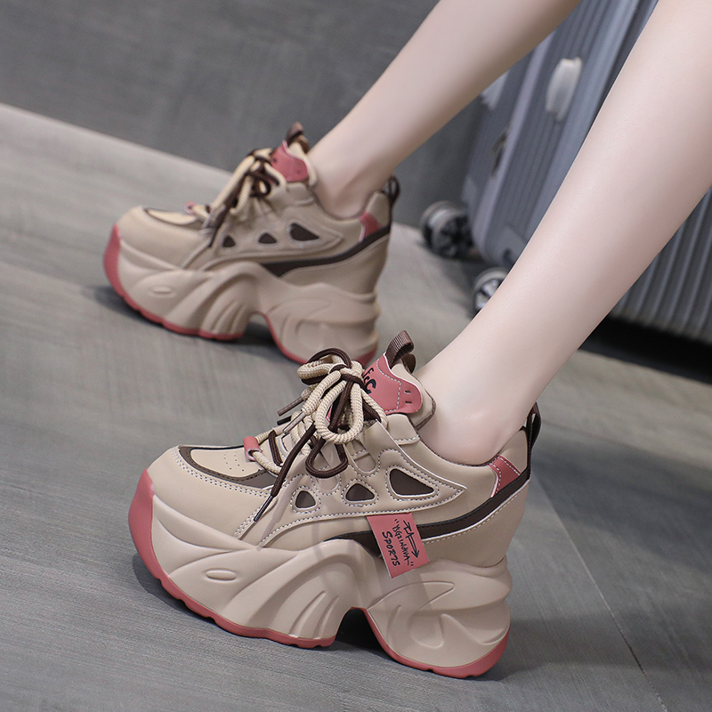 รองเท้าผ้าใบเสริมส้นสูง ไซต์35-39 สนใจทักแชท ฟรีค่าส่ง!