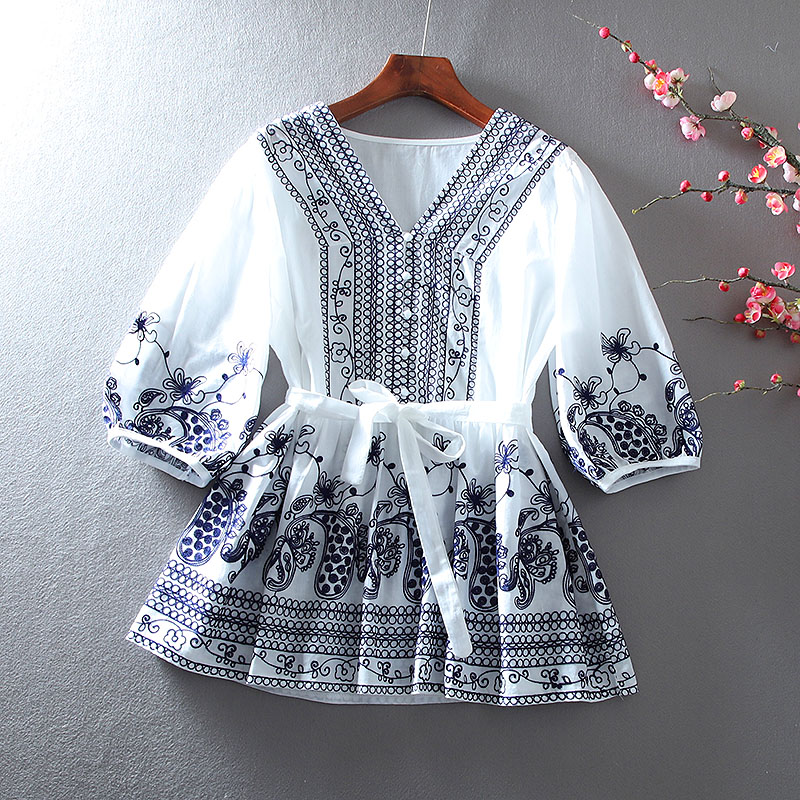 เสื้อลินิน เสื้อผ้าฝ้ายลินิน เสื้อเชิ้ตผ้าลินิน ปักลายสวยๆด้วยด้าย สไตล์VINTAGE BY Dreamroom
