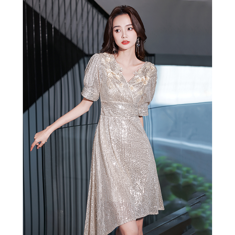 ชุดราตรี ชุดราตรีสวยหรู แบบ ทันสมัย Evening dress