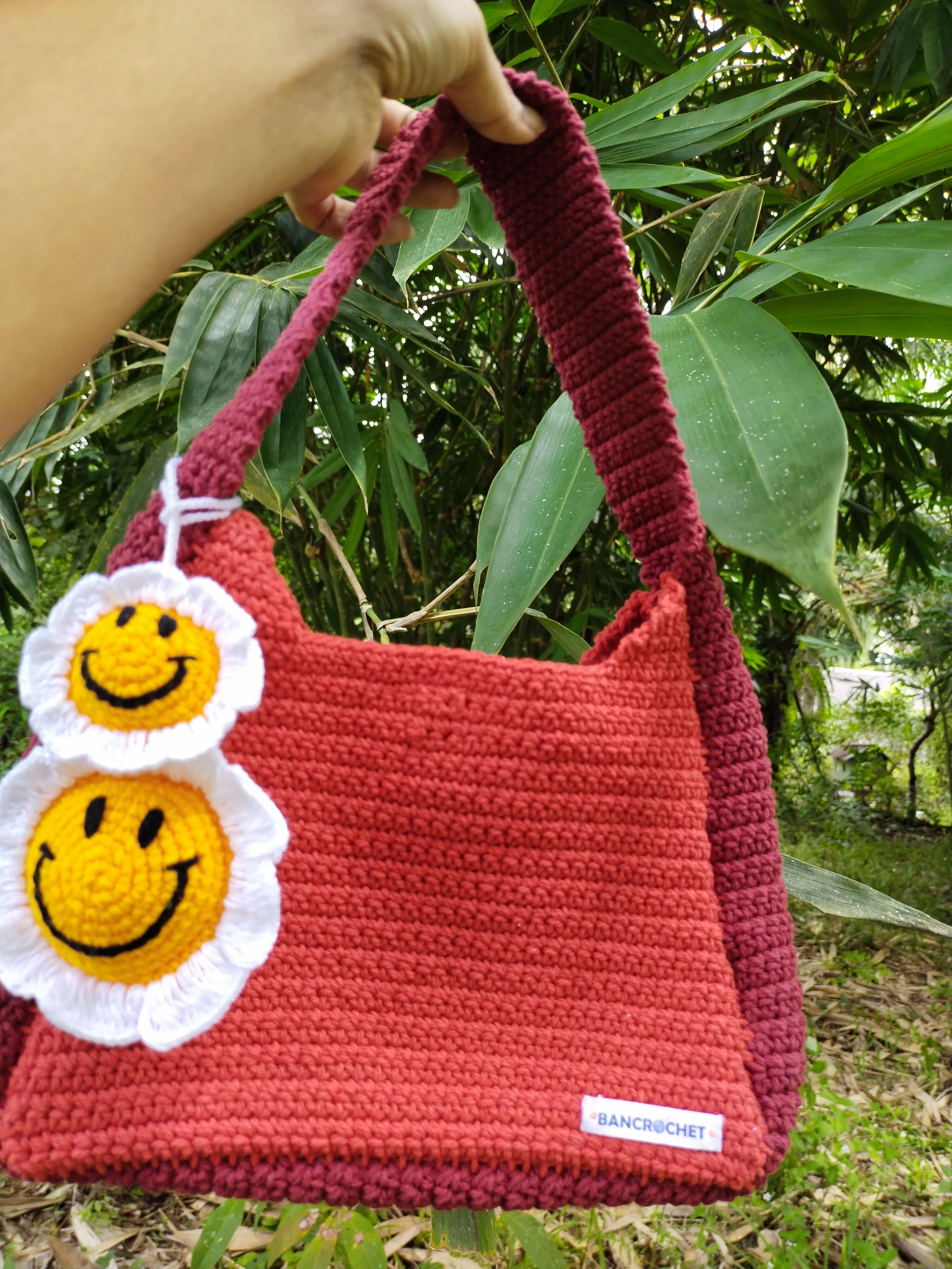 Bancrochet กระเป๋าถักโครเชต์ crochet bag แดง 8*5.5 สาย 7 inch