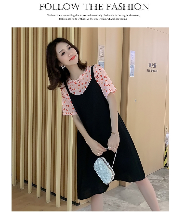 Dress4614 ชุดเดรสกระโปรงทรงปล่อยสีดำซิปหลังผ้าโพลีเนื้อดี พร้อมเสื้อตัวในลายดอกไม้โทนสีส้มผ้าเนื้อดียืดหยุ่นสูง งานสวยน่าใส่ ผ้านุ่มใส่สบาย แมทช์ได้ลงตัว ใส่เที่ยว/ใส่ทำงานได้
