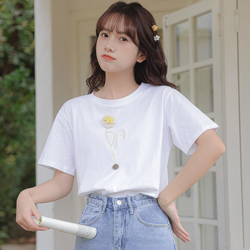 เสื้อผ้าวัยรุ่นเกาหลี เสื้อยืดวัยรุ่นผู้หญิง มีขนาด S M L XL