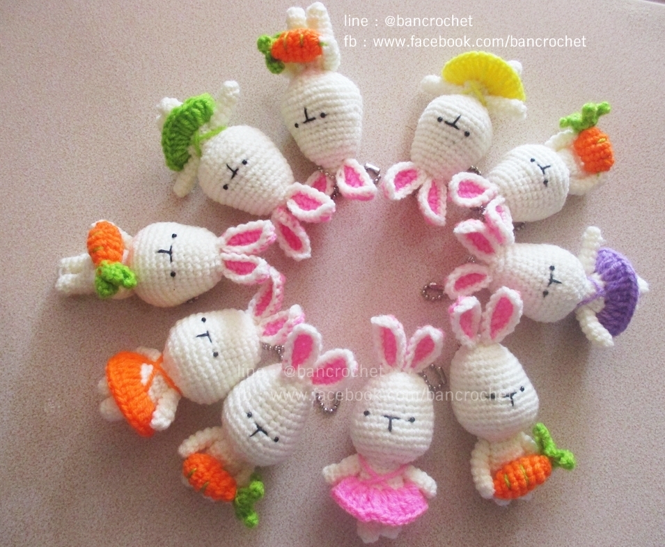 พวงกุญแจกระต่ายหลากสี