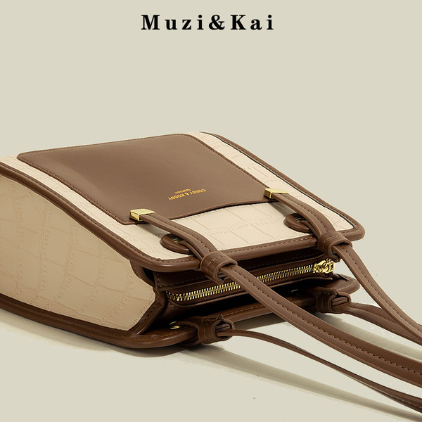 กระเป๋าสะพายข้างผู้หญิง กระเป๋าสะพายสไตล์เกาหลี By Muzi&Kai