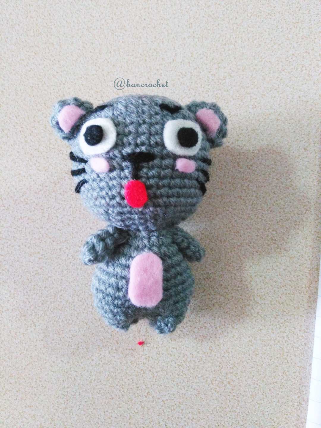 แมวถักโครเชต์ ขนาด 4 นิ้ว cat amigurumi crochet 4 inches