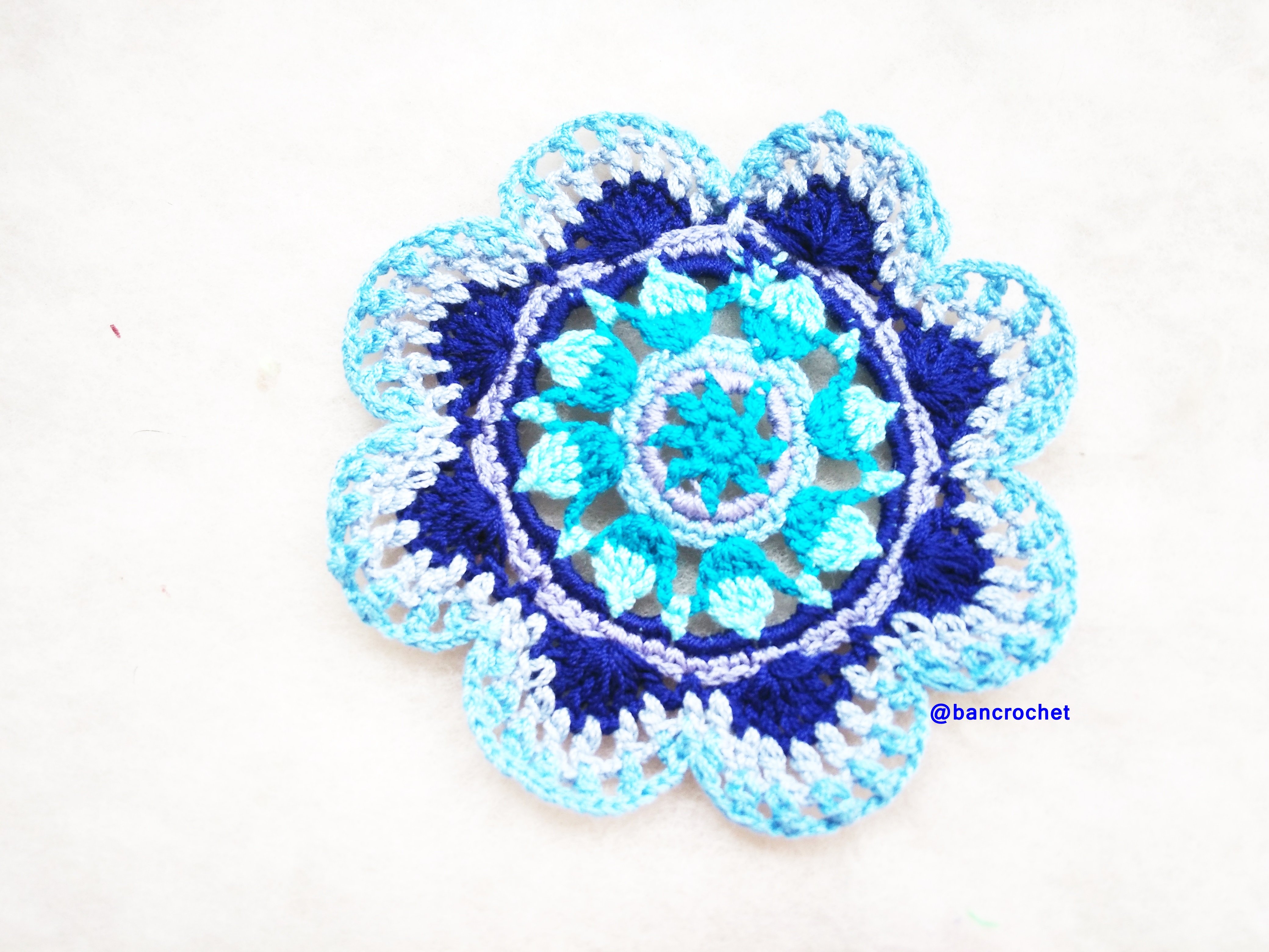 Bancrochet ที่รองแก้วถักโครเชต์ crochet coasters หลากสี 4 นิ้ว
