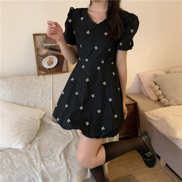 เดรสคนอ้วน เดรสสาวอวบ ชุดเดรสคนอ้วนวัยรุ่นแขนสั้น BY PLUS SIZE Girl