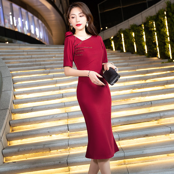 ชุดราตรี ชุดออกงาน ดีไซน์หรู แบรนด์ Angel