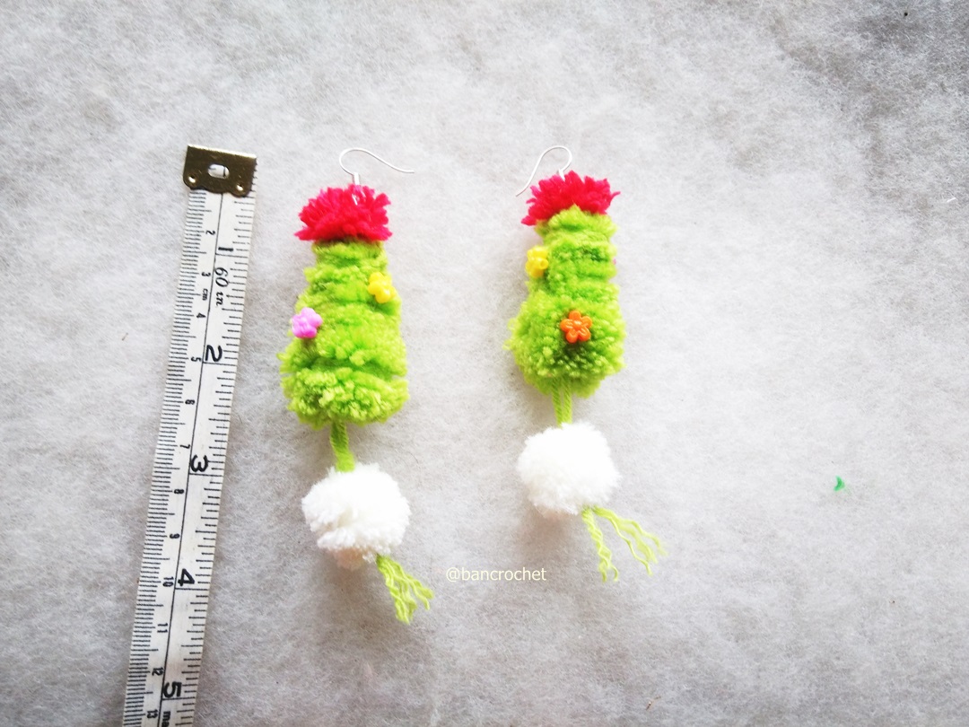 ต่างหูถักโครเชต์คริสมาส crochet christmas earrings หลากสี 4-6 นิ้ว