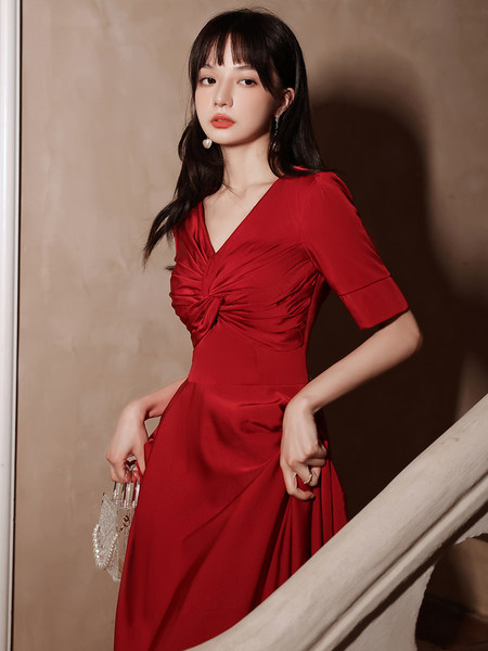 ชุดราตรี ชุดออกงาน ดีไซน์หรู แบรนด์ Angel
