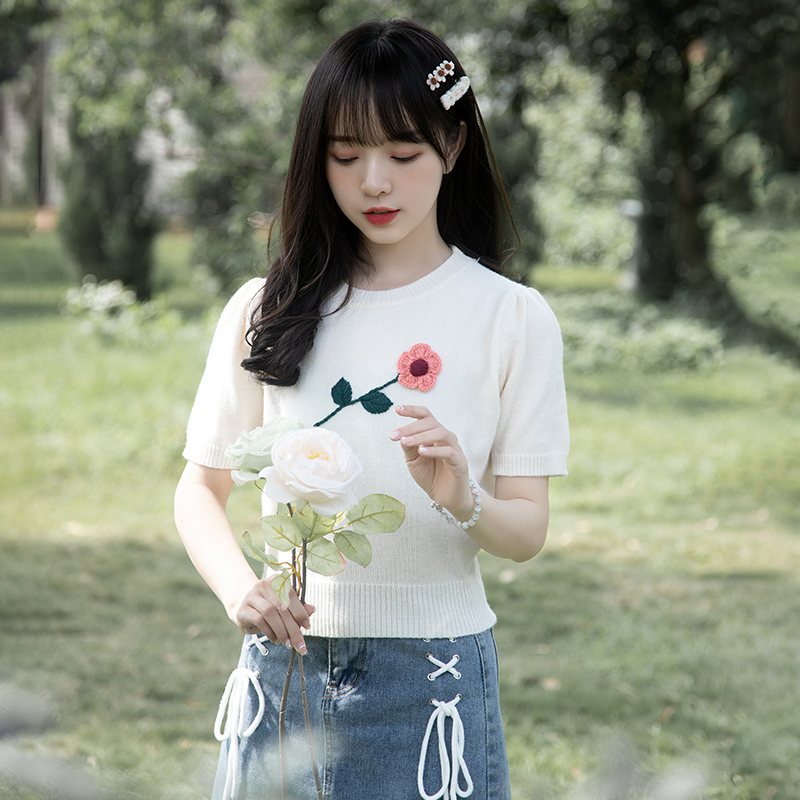เสื้อผ้าวัยรุ่นเกาหลี เสื้อยืดวัยรุ่นผู้หญิง มีขนาด S M L XL