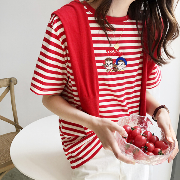 เสื้อผ้าแฟชั่นหลากหลายสไตล์ เสื้อผ้าแฟชั่นสไตล์เกาหลีน่ารักๆ ตามกระแสแฟชั่นอินเทรนด์