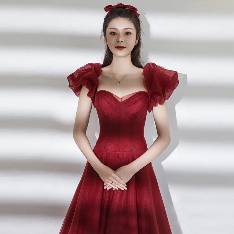 ชุดราตรี ชุดราตรีสวยหรู แบบ ทันสมัย Evening dress