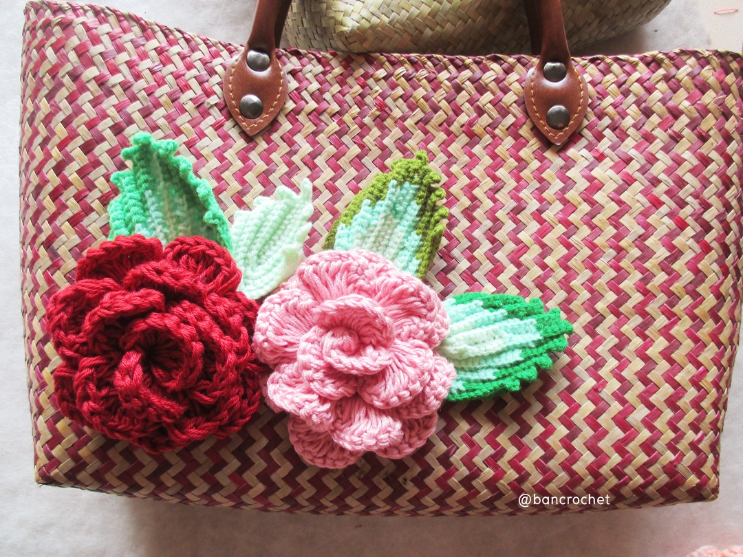bancrochet กระเป๋ากระจูดสาน ประดับดอกไม้ ขนาด 10*14*5*15 นิ้ว basket weave bags ธรรมชาติ 10*14*5*15 นิ้ว
