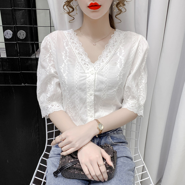 เสื้อลูกไม้ แขนสั้น