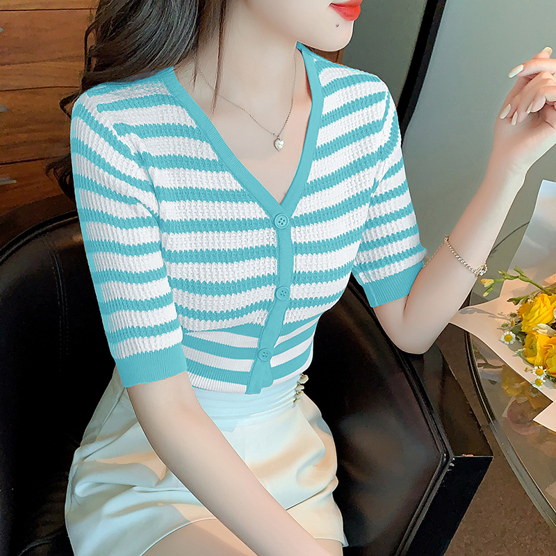 เสื้อเชิ้ตแขนยาววัยรุ่น ลายสวยๆ แบรนด์ YIL AN