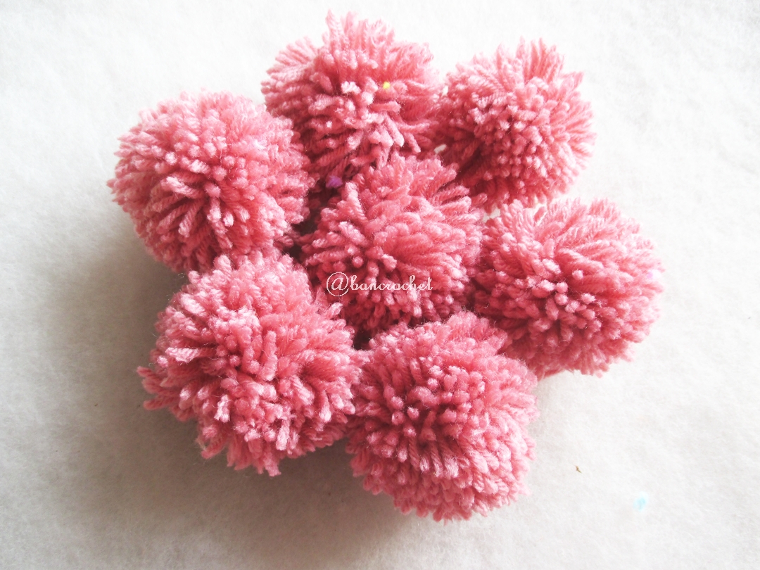 ปอมปอมไหมพรมสีชมพู ขนาด 2 นิ้ว pompoms crochet