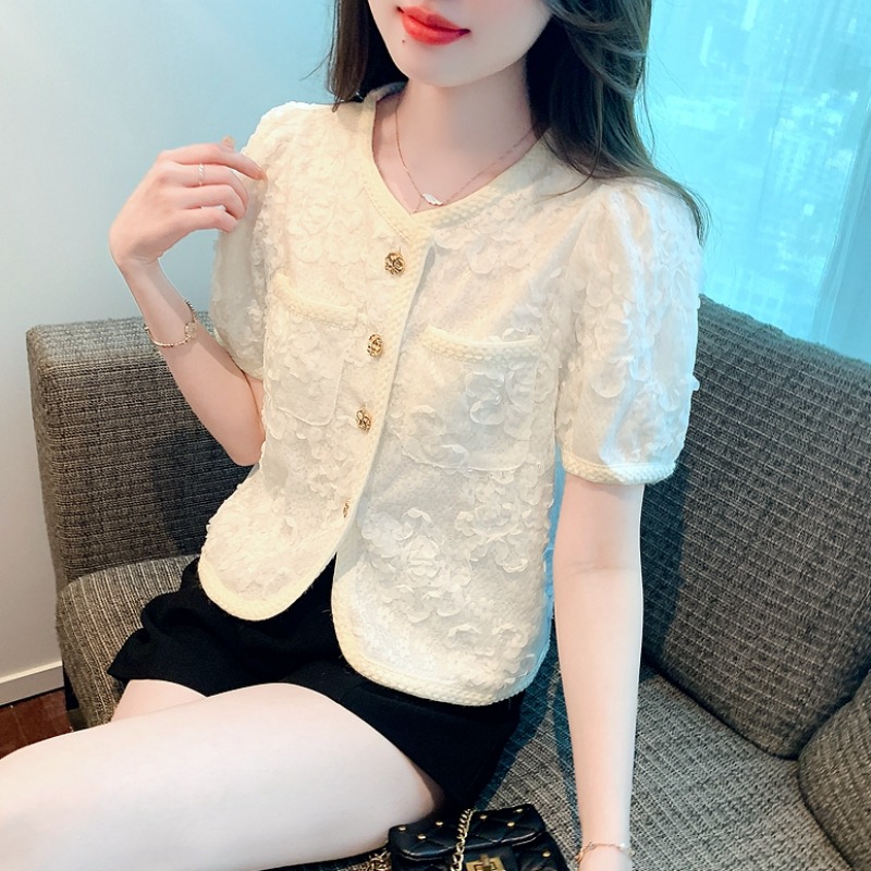 เสื้อเชิ้ตผู้หญิงแขนยาว เสื้อเชิ้ตผู้หญิงใส่ทํางาน 390 บาทต่อชิ้น ฟรีค่าจัดส่ง