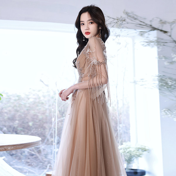 ชุดราตรี ชุดราตรีสวยหรู แบบ ทันสมัย Evening dress