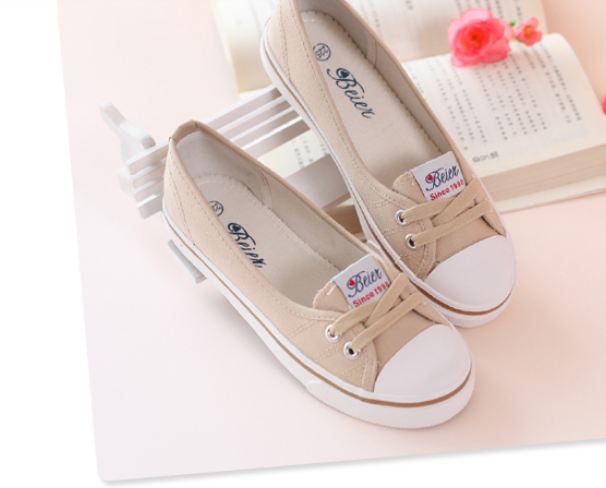 รองเท้าผ้าใบผู้หญิง ส้นแบน รองเท้าหุ้มส้น แบบ ผ้าใบ สีน้ำตาลกากี เรียบร้อย ใส่สบาย ใส่งานกีฬา ใส่ทำงาน ใส่เที่ยว ได้ทุกโอกาส 415345_3