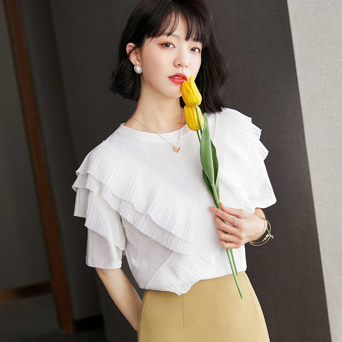 เสื้อเชิ้ตผู้หญิงใส่ทํางาน 390 บาทต่อชิ้น ฟรีค่าจัดส่ง