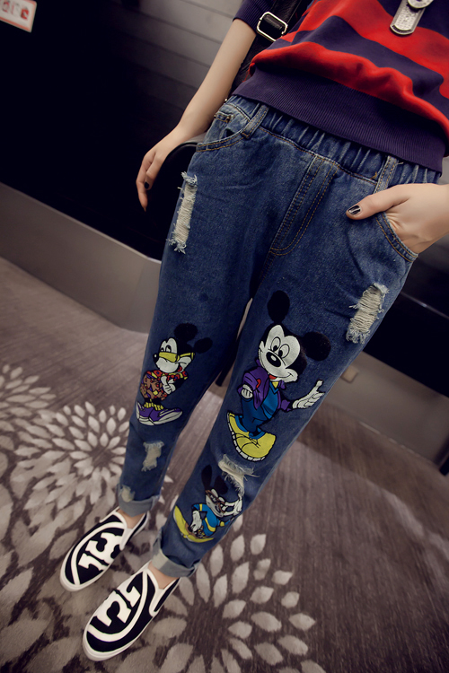 กางเกงยีนส์ สกรีนลายมิกกี้เมาส์ แต่งขาดๆ แนวๆ ทรงสวย พร้อมส่ง same pic