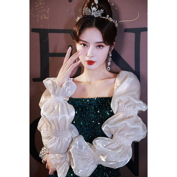 ชุดราตรี ชุดราตรีสวยหรู แบบ ทันสมัย Evening dress