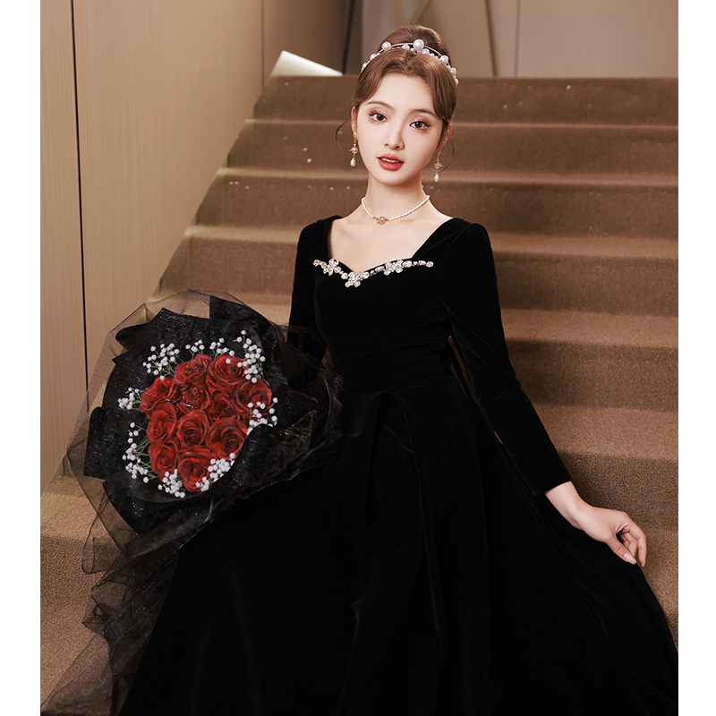 ชุดราตรี ชุดราตรีสวยหรู แบบ ทันสมัย Evening dress