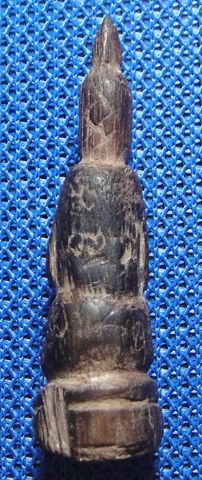 พระปิดตาไม้แกะหลวงพ่อขริก วัดสาวชะโงก