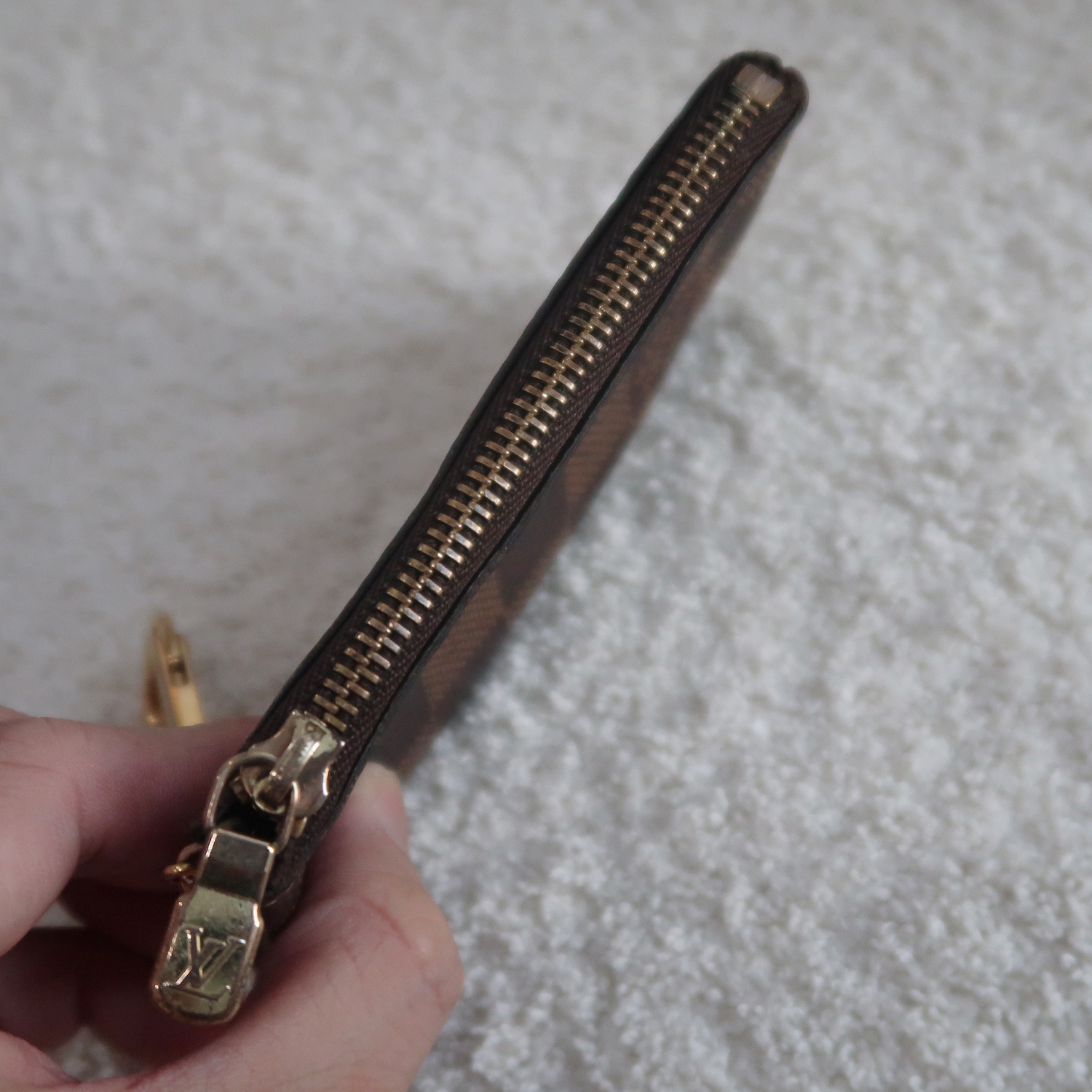 Louis Vuitton Damier Pochette Cle