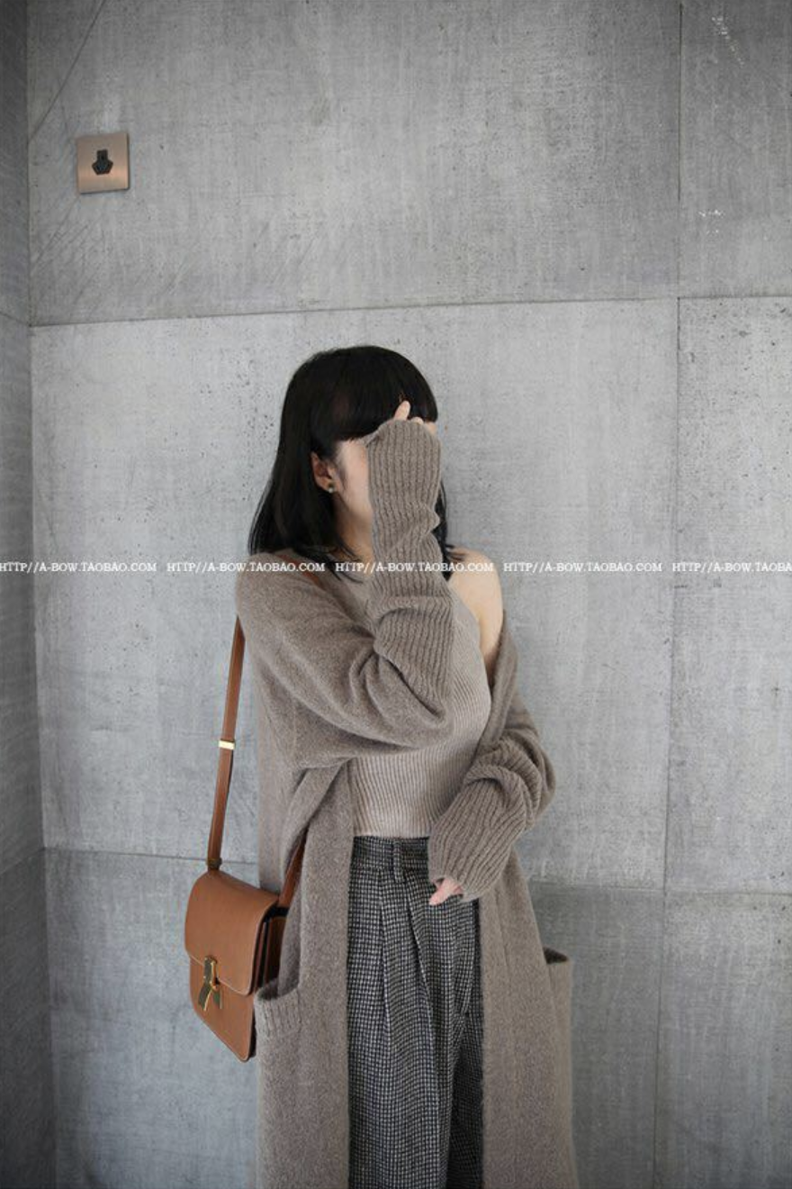 เสื้อคลุมกันหนาว ไหมพรม พร้อมส่ง แบบเก๋ ใส่ได้ทุกโอกาส ดำ freesize