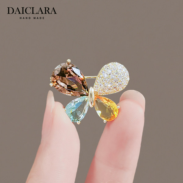 เข็มกลัด เข็มกลัดสวยๆ เข็มกลัดติดเสื้อ Brooch