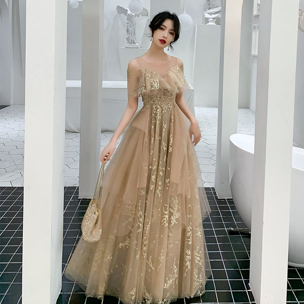 ชุดราตรี ชุดราตรีสวยหรู แบบ ทันสมัย Evening dress