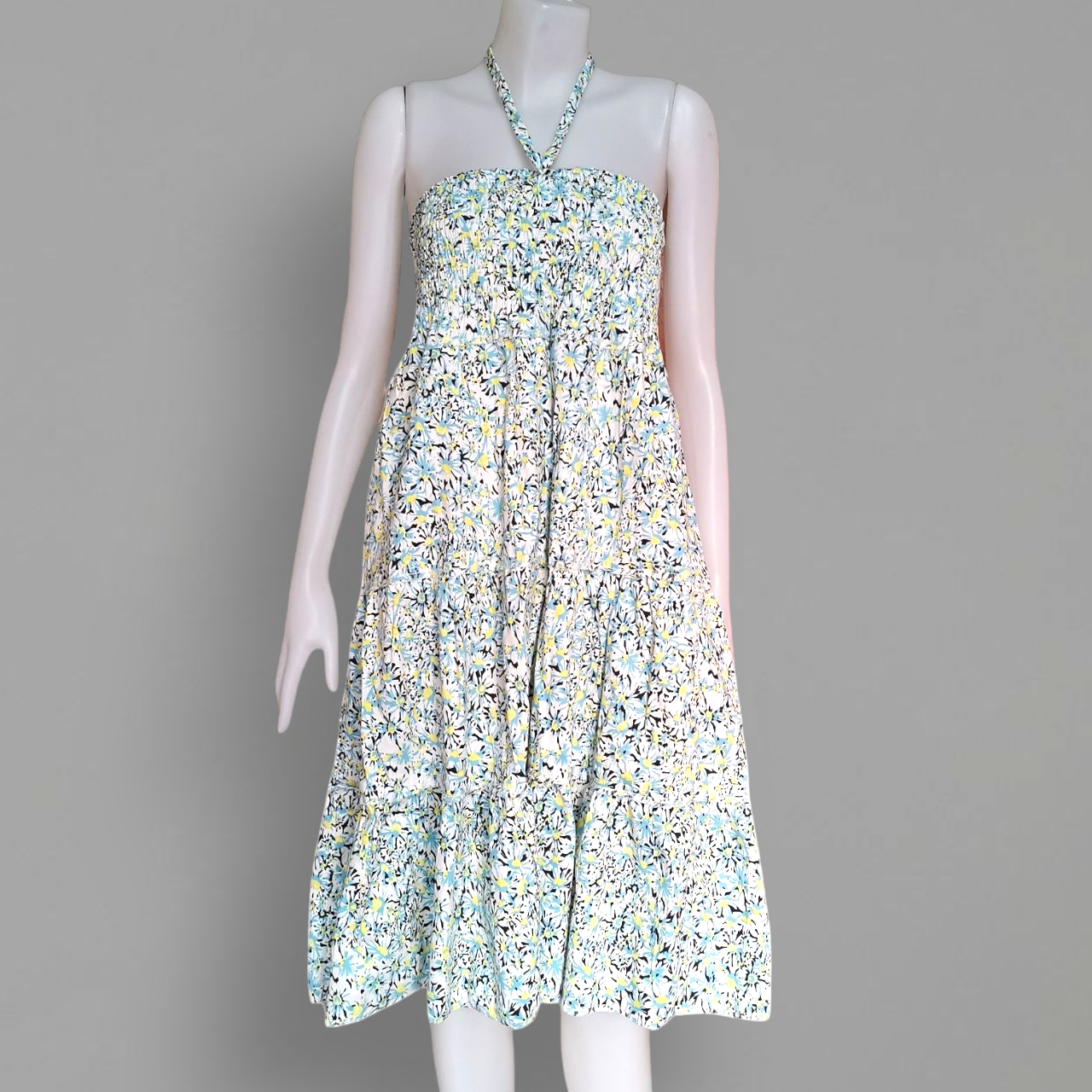 Dress4748 เดรสยาวสม็อครอบอก ใส่เป็นกระโปรงได้ มีสายผูกคอ ผ้าคอตตอนยีนส์, ผ้าสกินนี่เนื้อดี งานสวยคลาสสิคดูดีดูน่ารักทรงนี้มีติดตู้ไว้ใส่ได้เรื่อยๆ