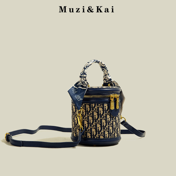 กระเป๋าสะพายข้างผู้หญิง กระเป๋าสะพายสไตล์เกาหลี By Muzi&Kai