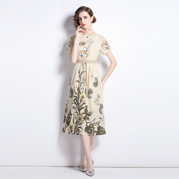ชุดเดรสเรียบหรูดูแพง เดรสแบรนด์ DG Boutique