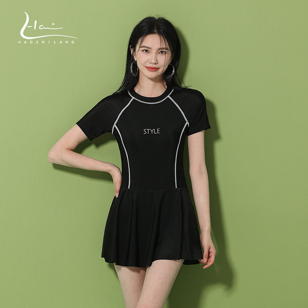 ชุดว่ายน้ำผู้หญิง ชุดว่ายน้ำน่ารัก Bikini ชุดไปทะเล