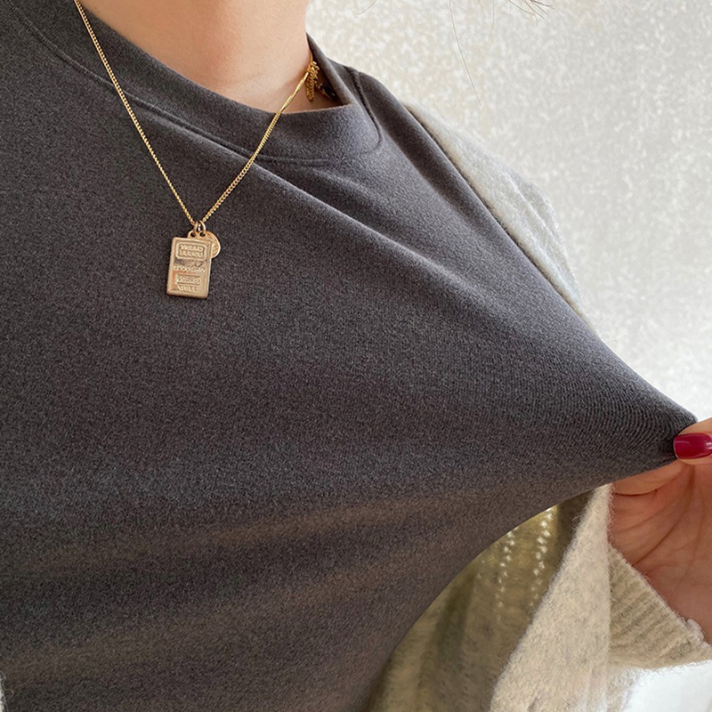 HEATTECH (ฮีทเทค คอกลม นุ่ม) เสื้อแขนยาว ใช้ใส่เพิ่มความอุ่นด้านใน กันหนาว ผ้ายืดหยุ่น ผ้าเนื้อนุ่ม