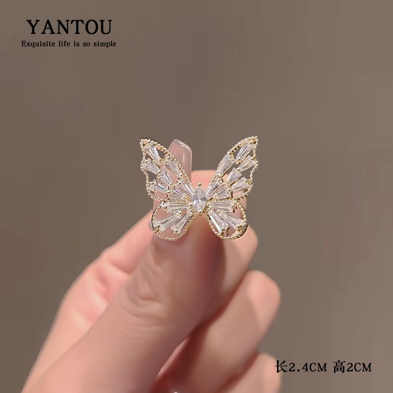 เข็มกลัด เข็มกลัดสวยๆ เข็มกลัดติดเสื้อ Brooch