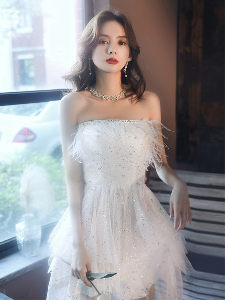 ชุดราตรี ชุดราตรีสวยหรู แบบ ทันสมัย Evening dress