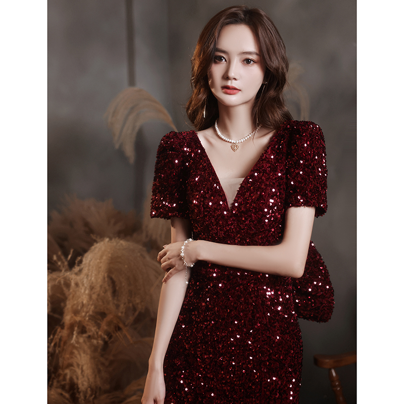 ชุดราตรี ชุดราตรีสวยหรู แบบ ทันสมัย Evening dress
